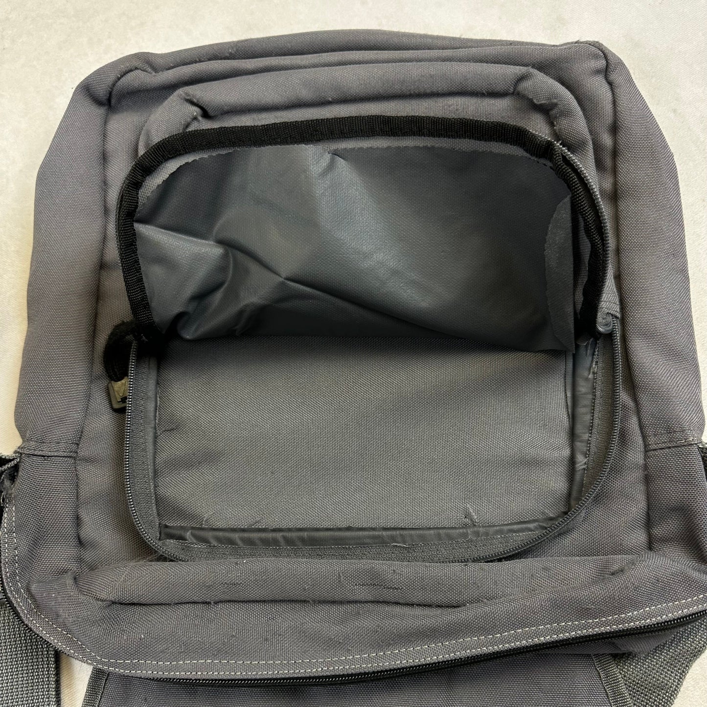 Vintage Nike Laptoptasche Avenues Collective