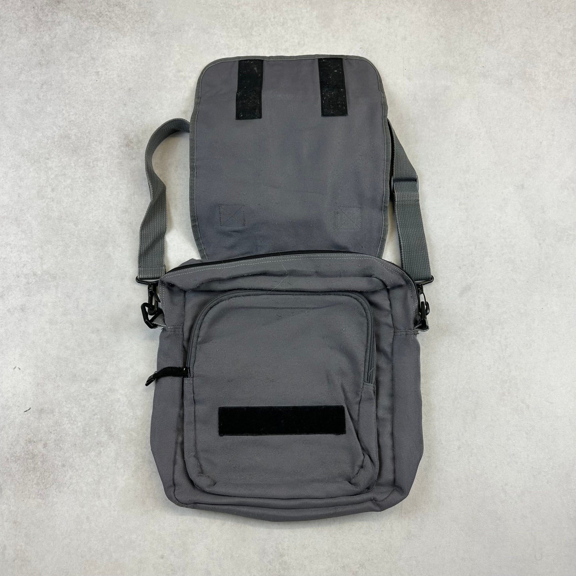 Vintage Nike Laptoptasche Avenues Collective