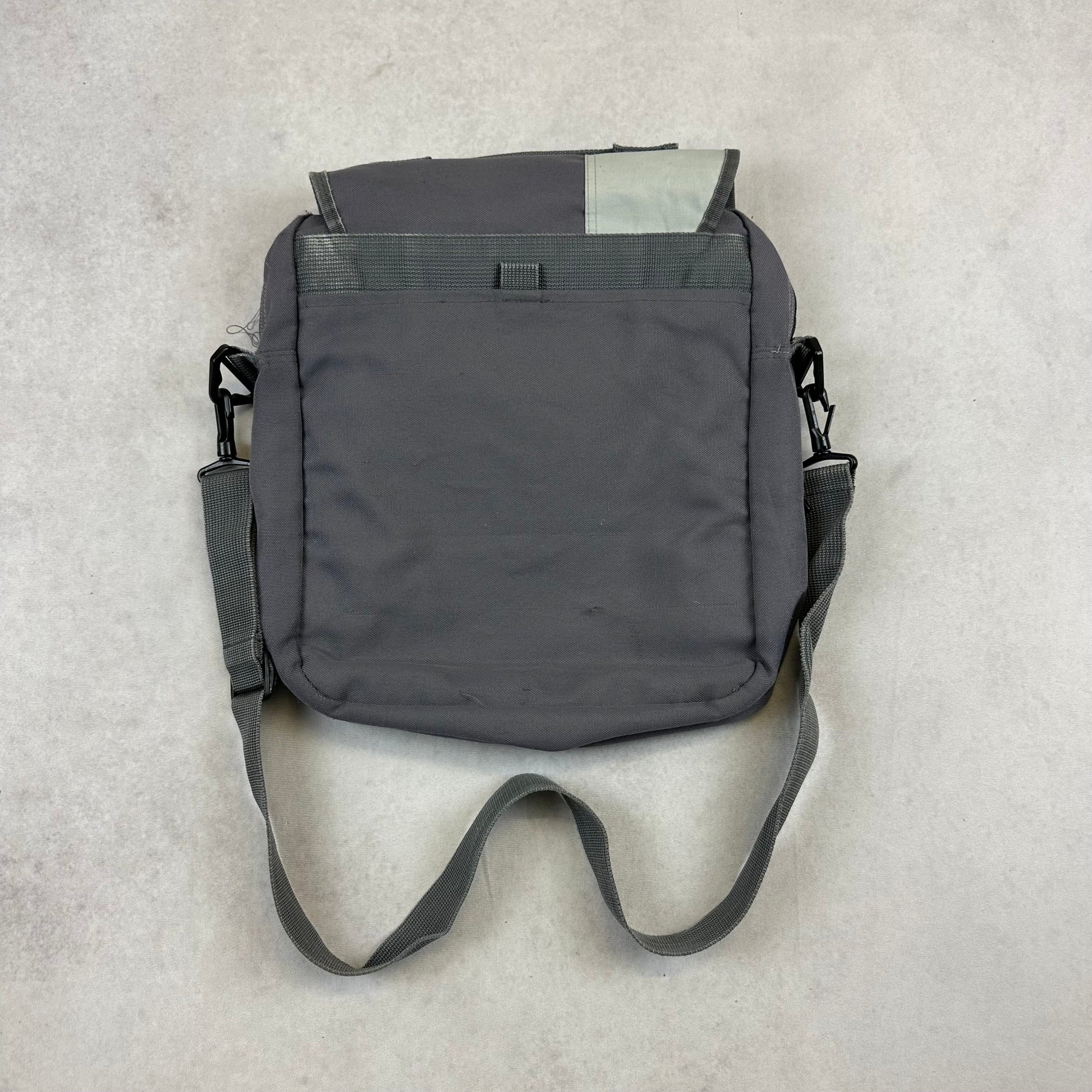 Vintage Nike Laptoptasche Avenues Collective