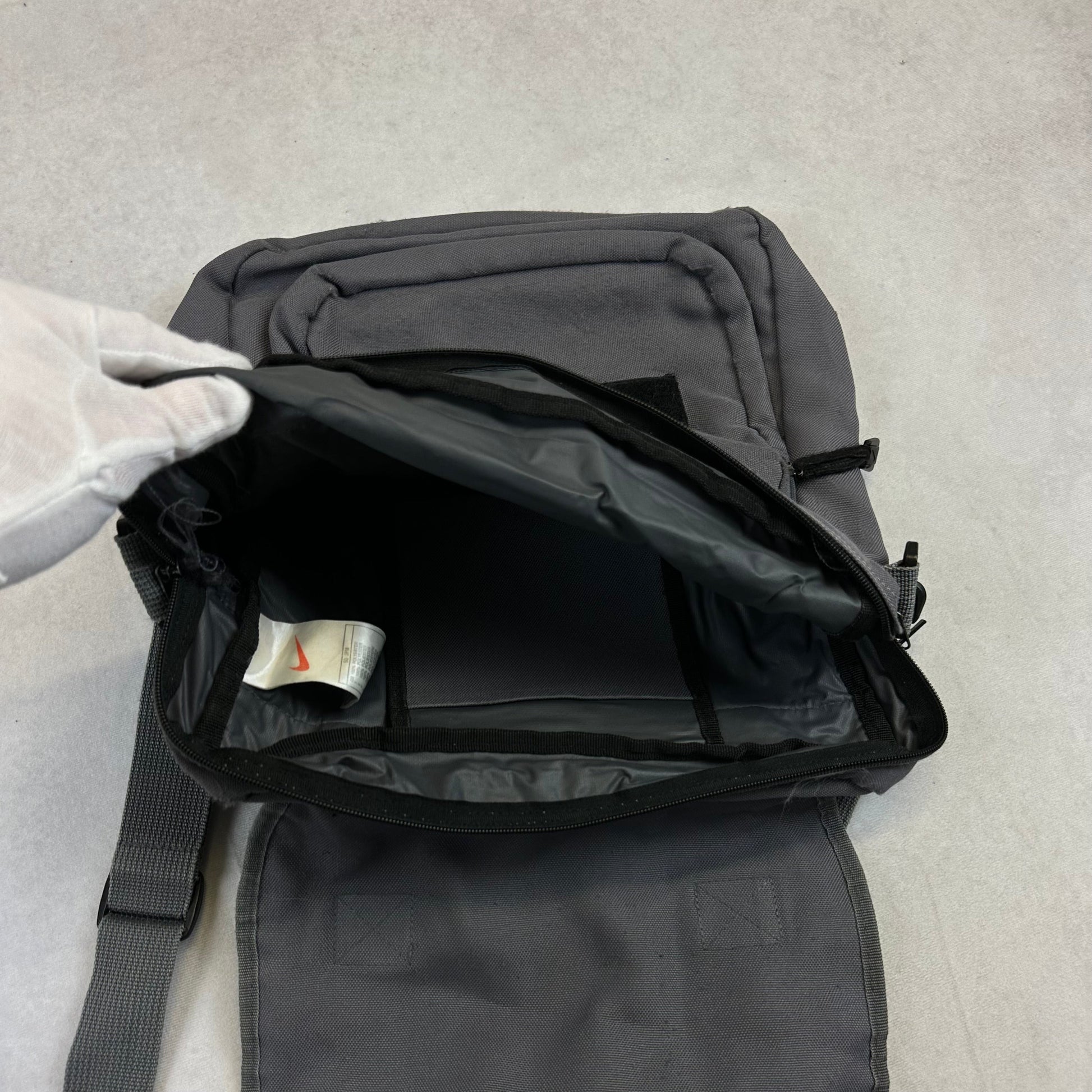 Vintage Nike Laptoptasche Avenues Collective