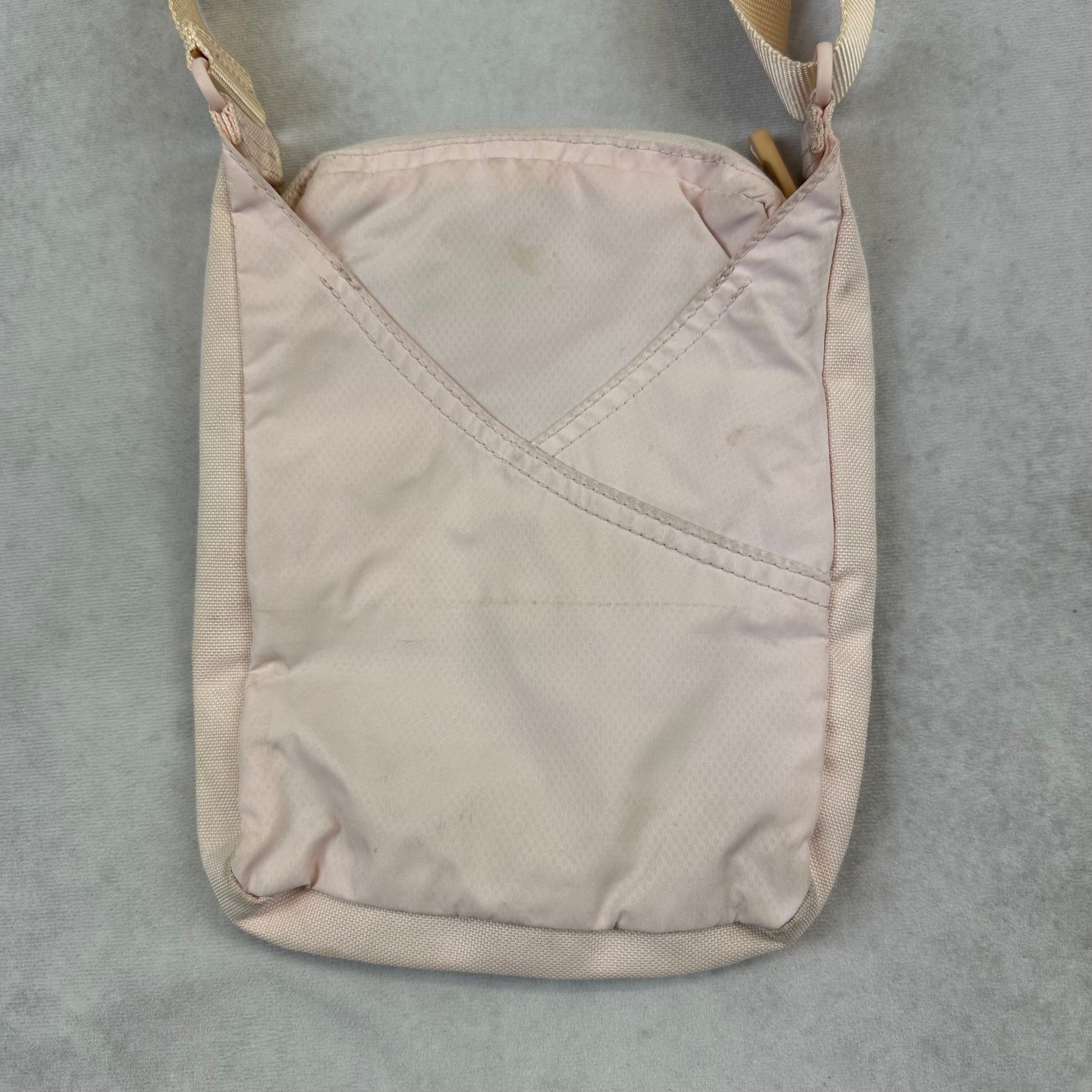 Vintage Nike Tasche Avenues Collective