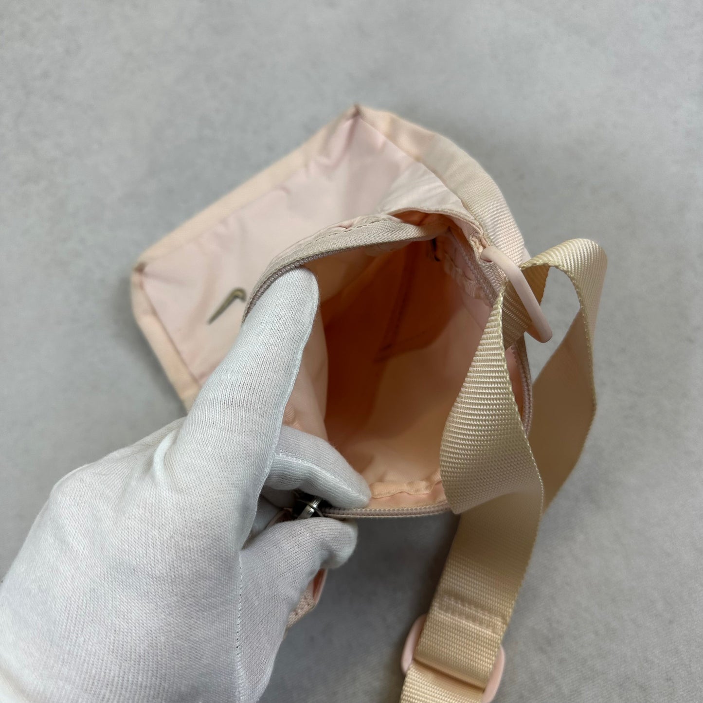 Vintage Nike Tasche Avenues Collective