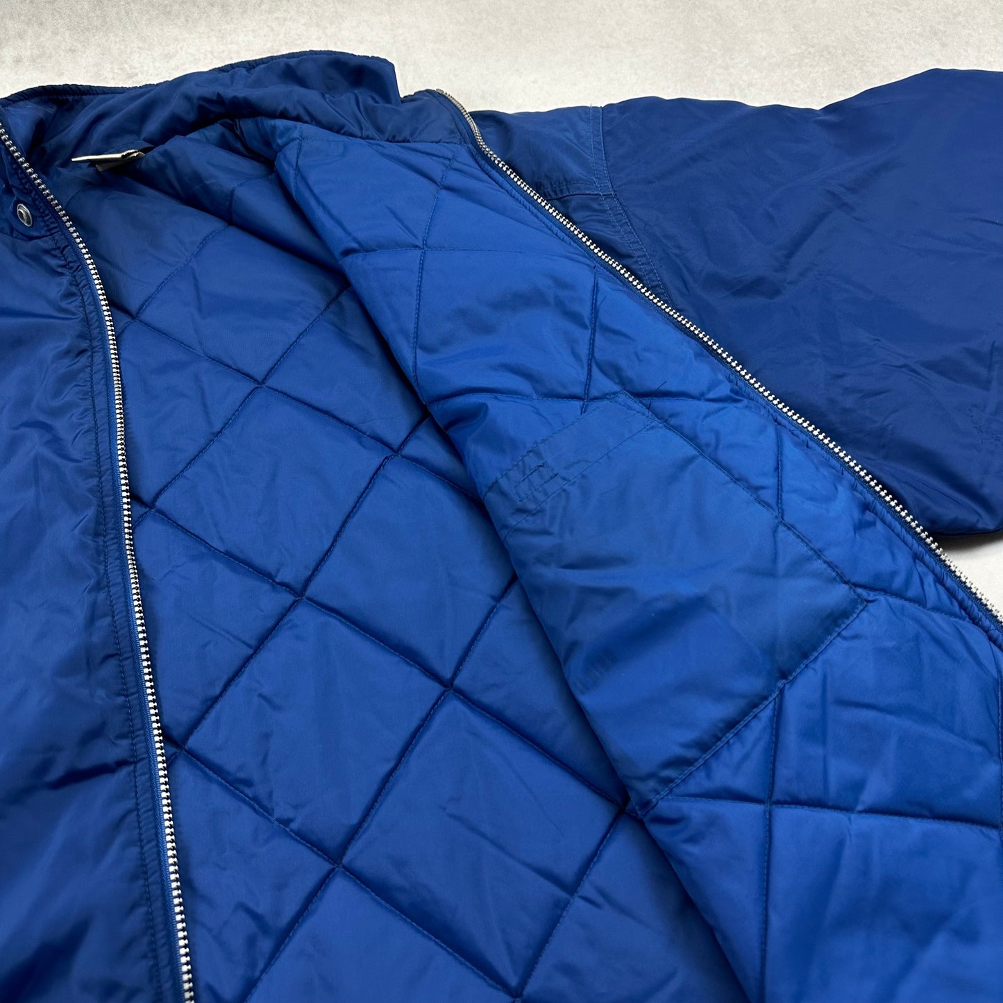 Vintage Nike Übergangsjacke Avenues Collective