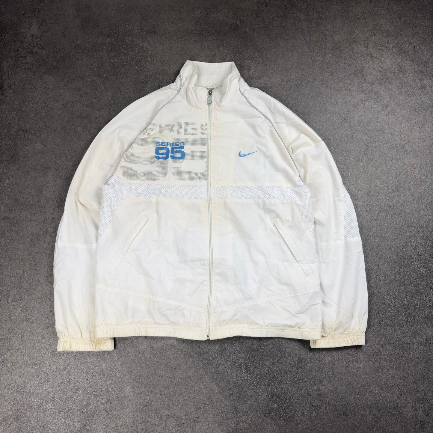 Nike Airmax Vintage Trainingsjacke [M] Nike Avenues Collective