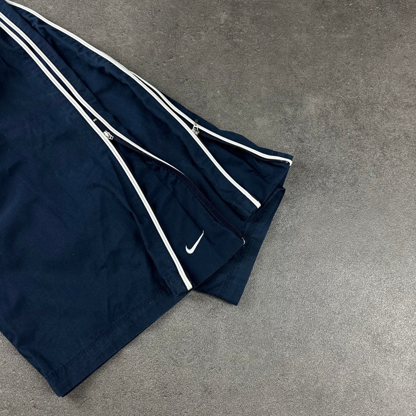 Nike Vintage Trackpants [L] Nike Avenues Collective