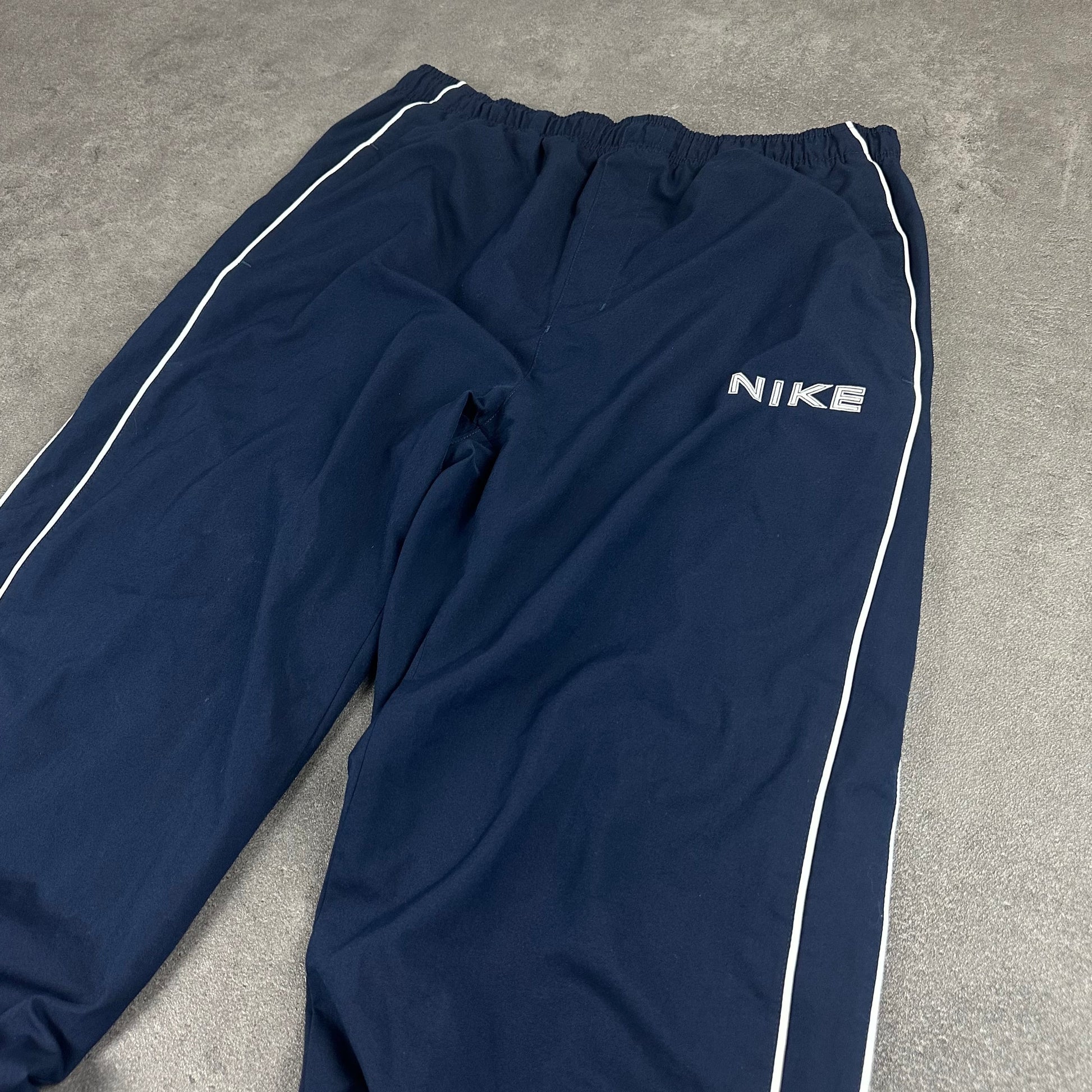 Nike Vintage Trackpants [L] Nike Avenues Collective