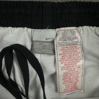 Nike Vintage Trackpants [L] Nike Avenues Collective