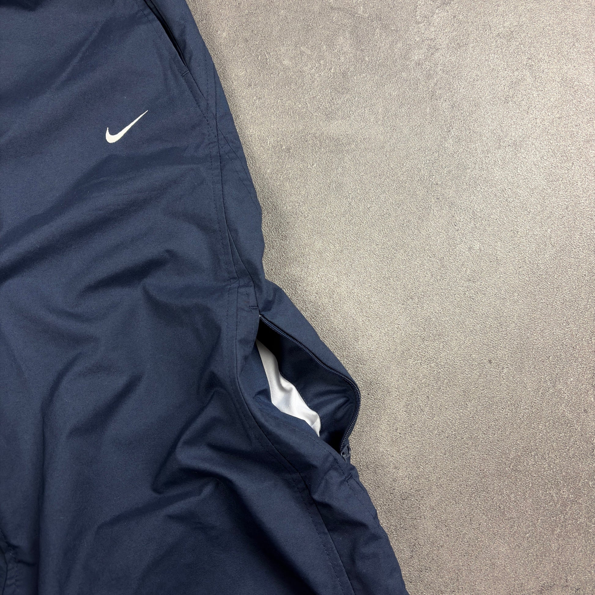 Nike Vintage Trackpants [L] Nike Avenues Collective
