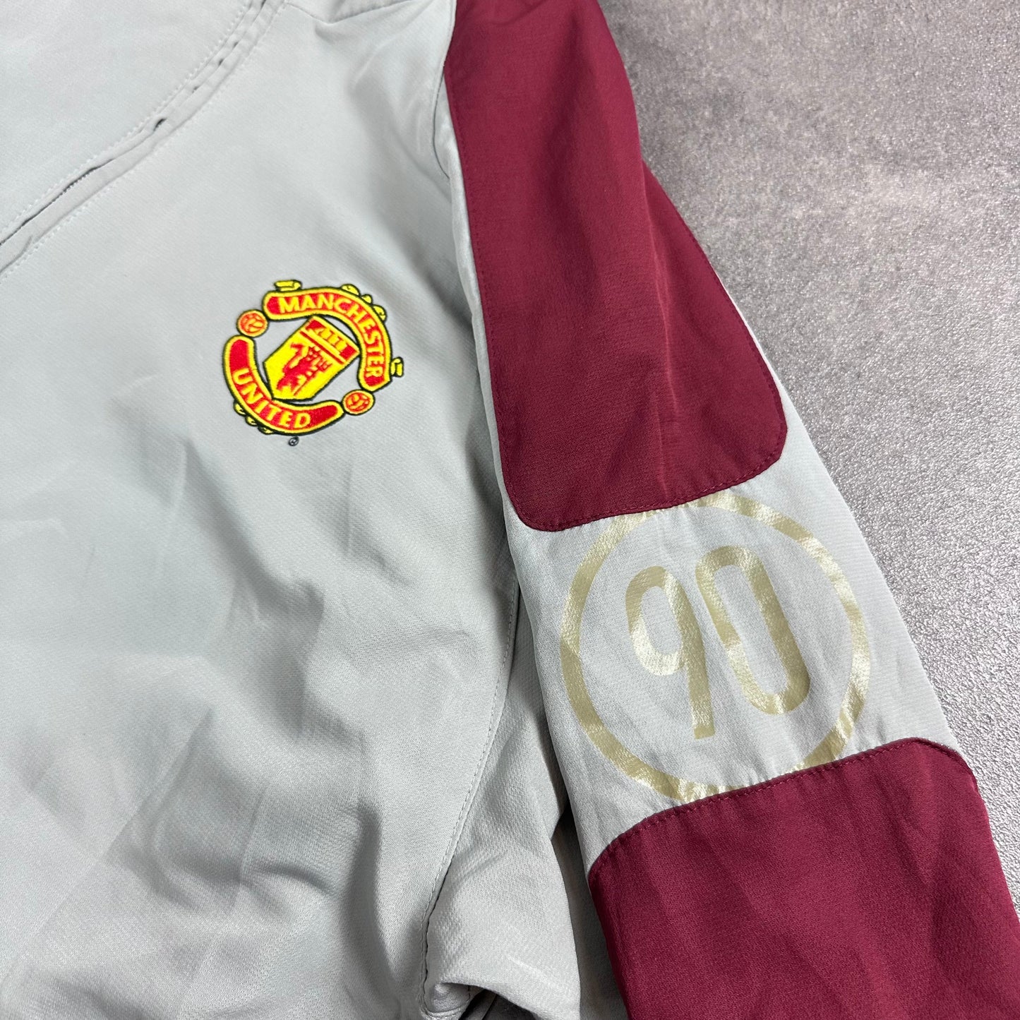 Nike Vintage x Manchester United Trackjacket [S] Avenues Collective