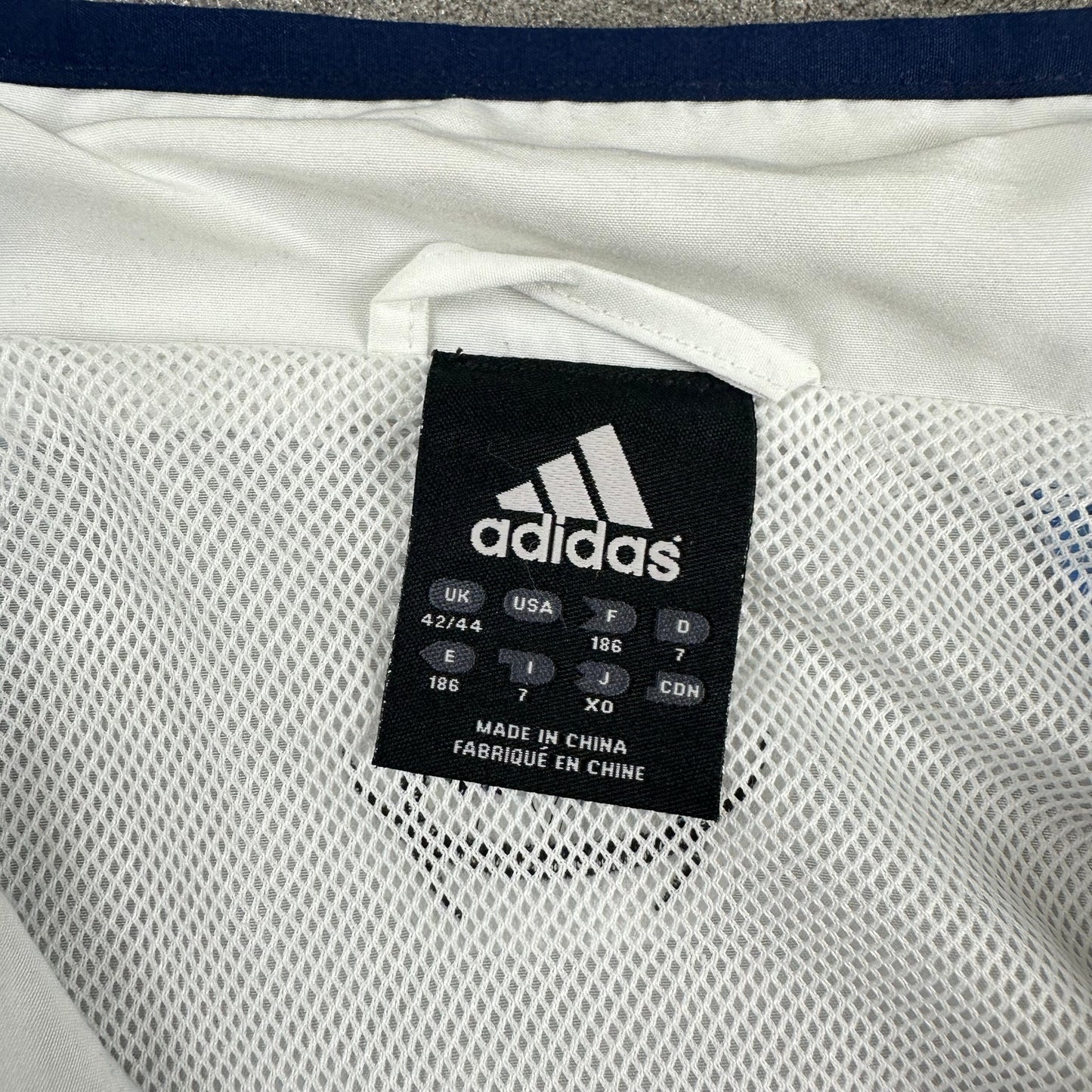 Vintage Adidas x Real Madrid Trainingsjacke [L] Adidas Avenues Collective