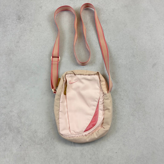 Vintage Nike Tasche Avenues Collective