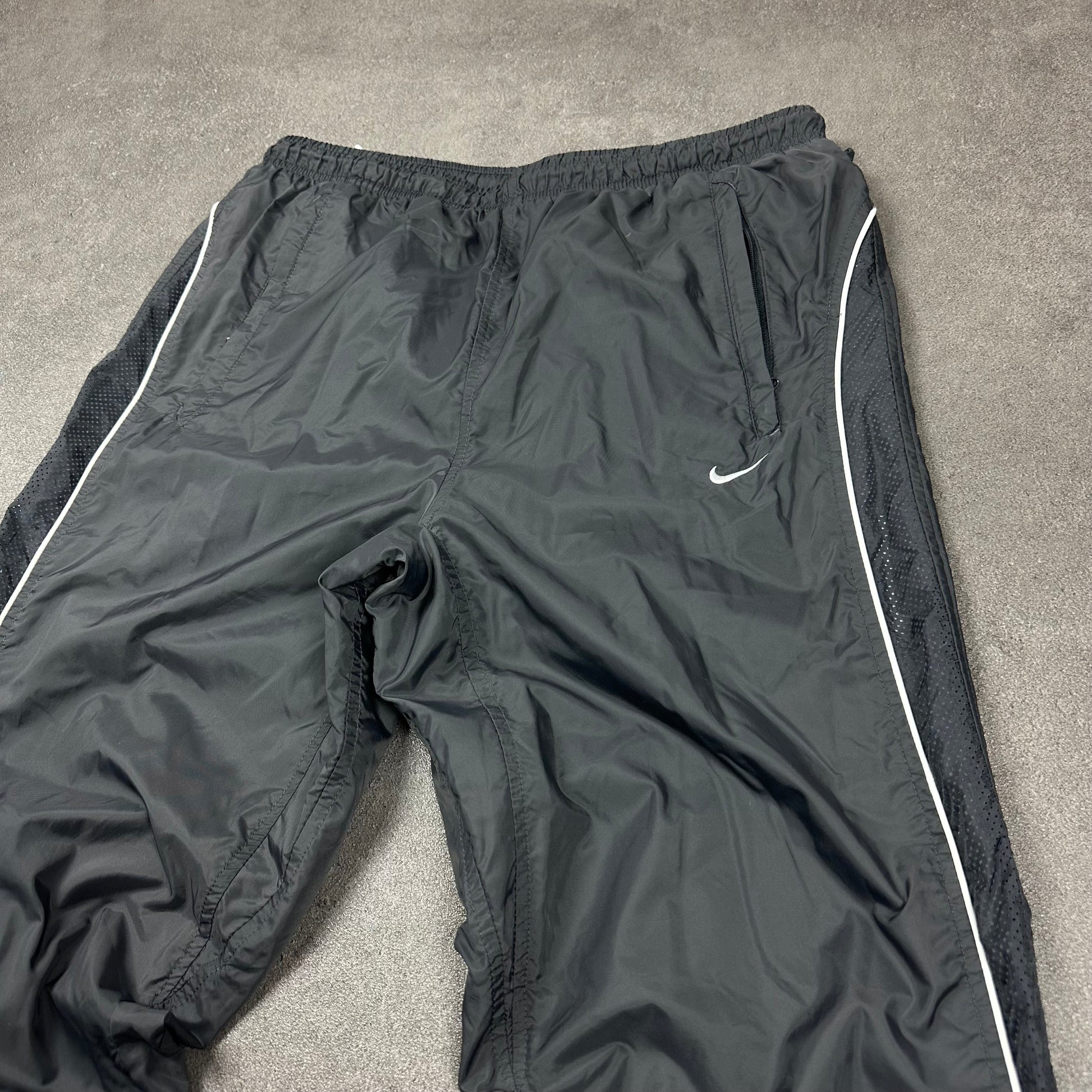 Vintage Nike Trackpants [L] Nike Avenues Collective