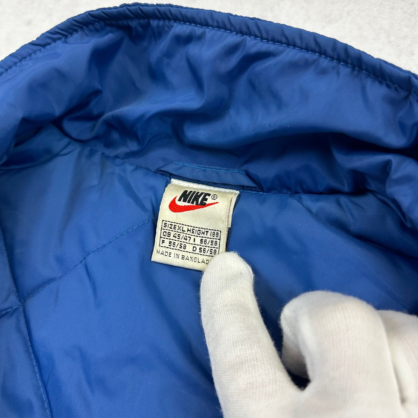Vintage Nike Übergangsjacke Avenues Collective