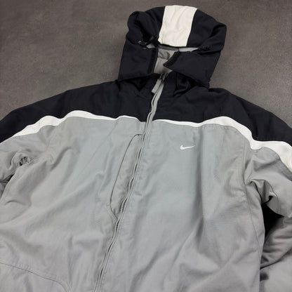 Vintage Nike Winterjacke [M] Nike Avenues Collective