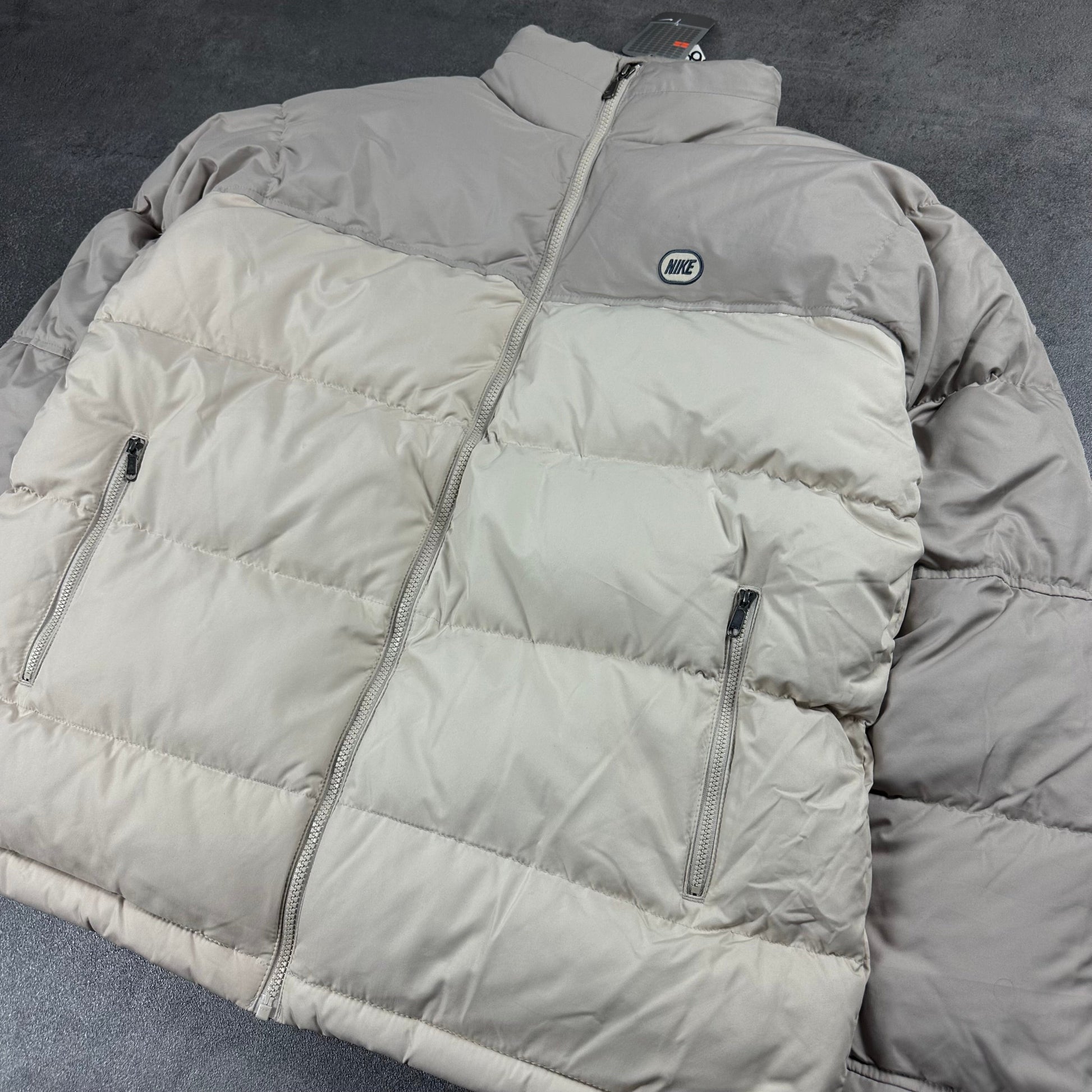 Vintage Nike y2k Puffer Jacke [L&XL] Nike Avenues Collective