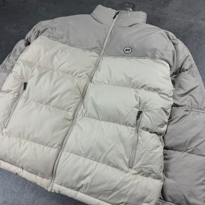 Vintage Nike y2k Puffer Jacke [L&XL] Nike Avenues Collective