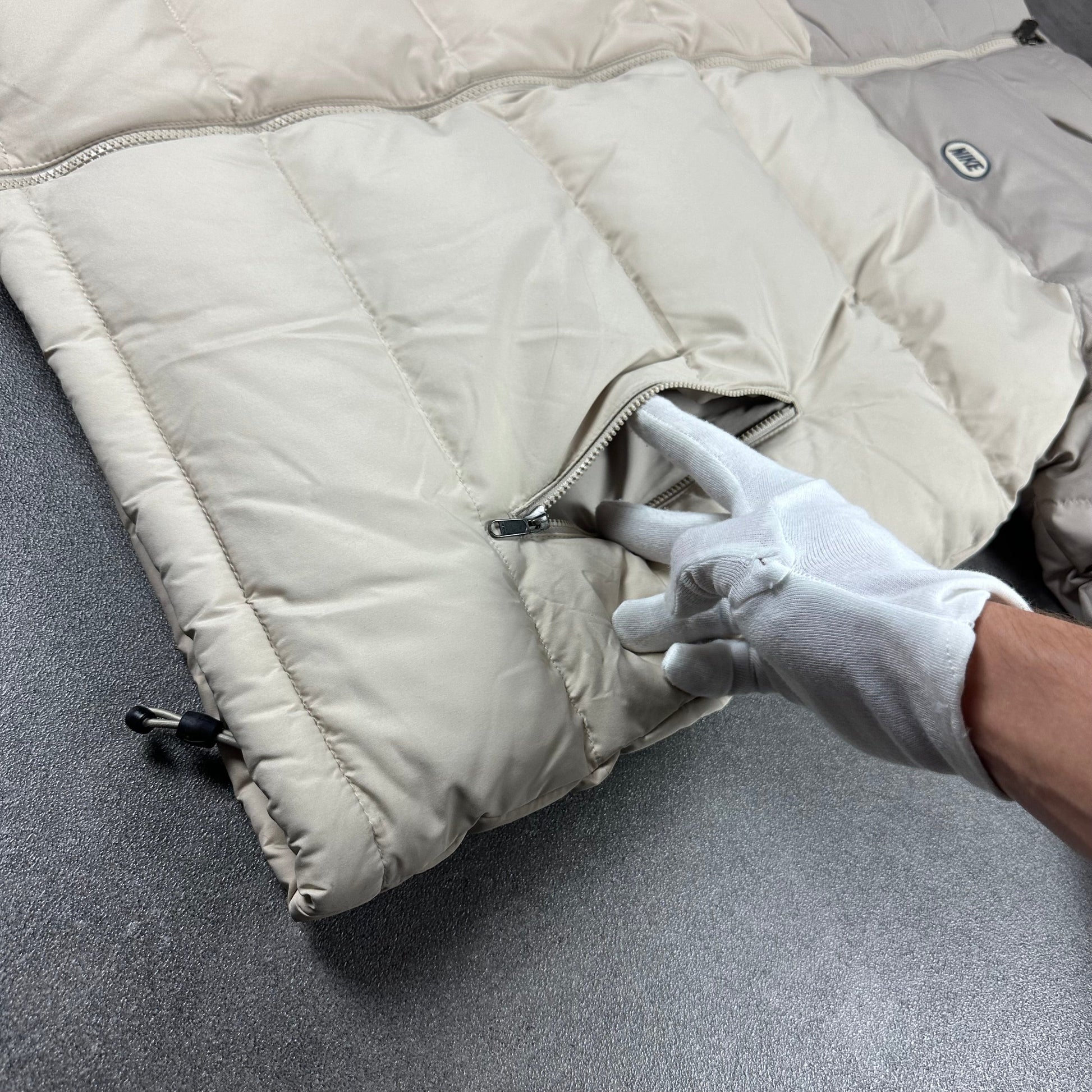 Vintage Nike y2k Puffer Jacke [L&XL] Nike Avenues Collective