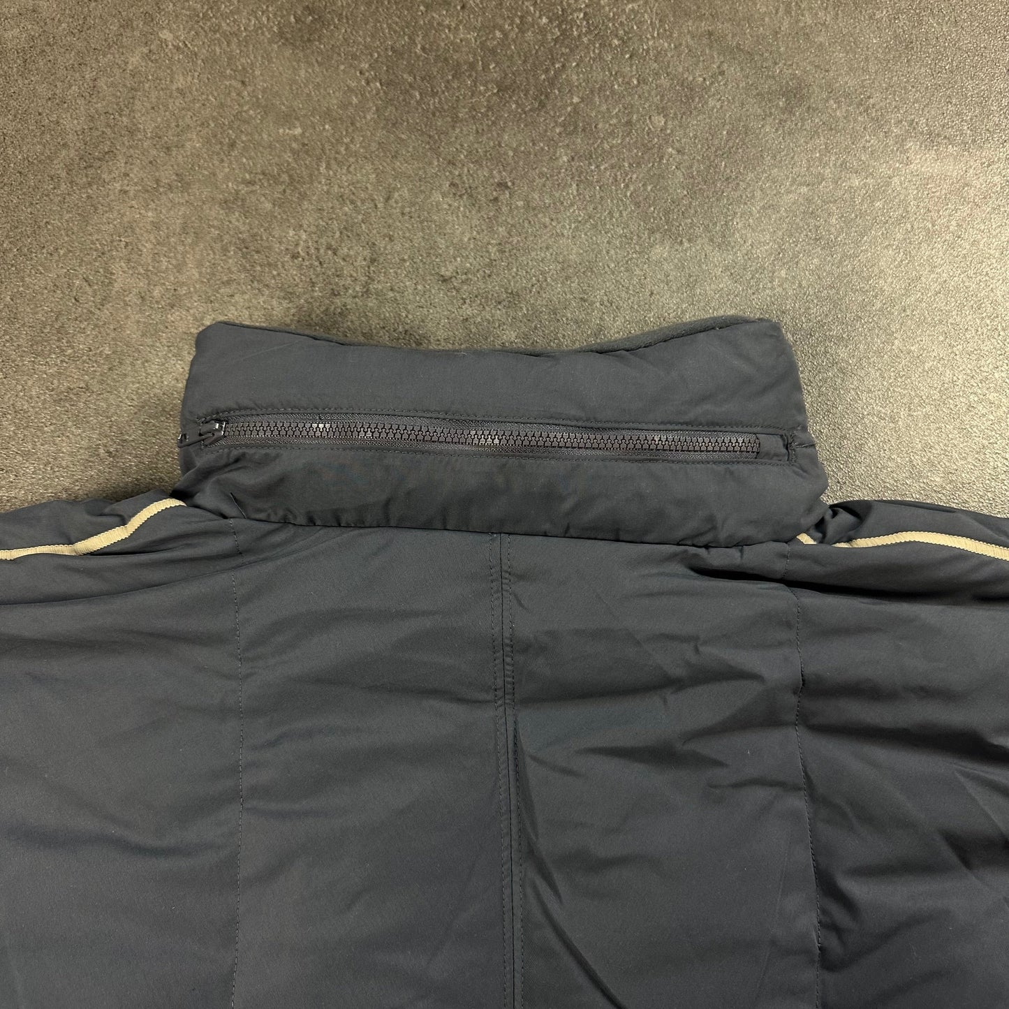 Vintage Nike y2k Puffer Jacke [S,M,L&XL] Nike Avenues Collective